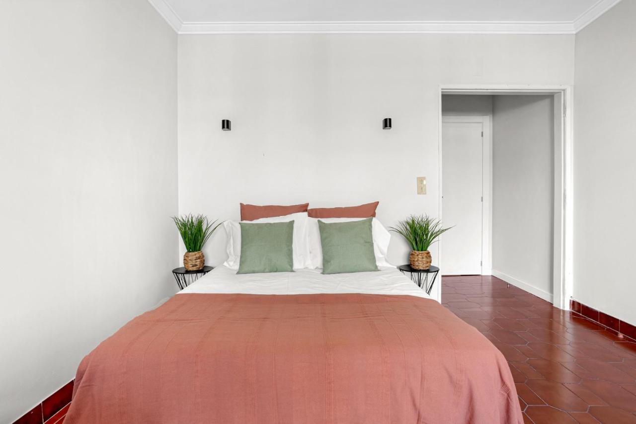 Wonderful Shared Apartment In Alfornelos - Near Metro! Lisboa Dış mekan fotoğraf