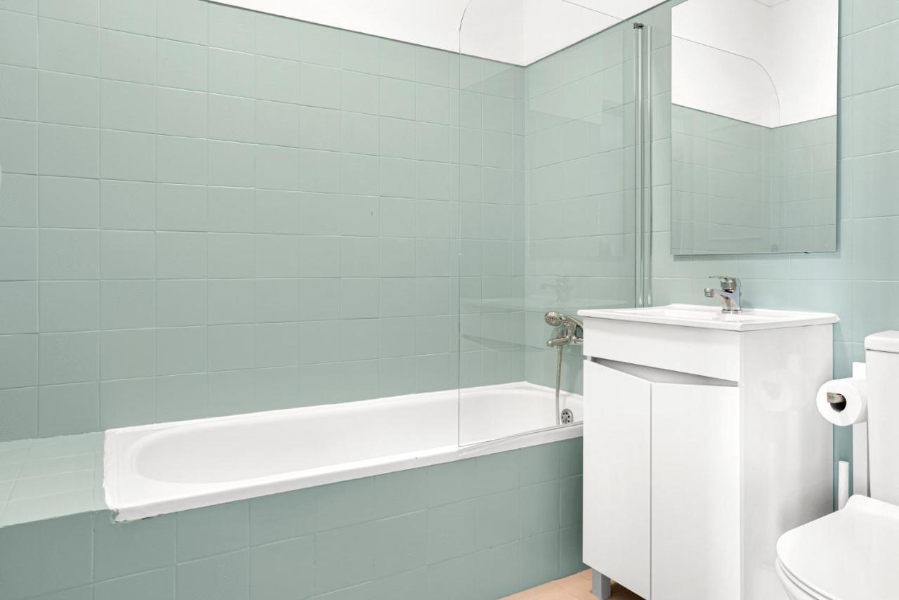 Wonderful Shared Apartment In Alfornelos - Near Metro! Lisboa Dış mekan fotoğraf